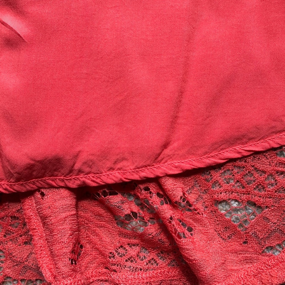 SALE! Lace Flowing  Sexy Halter Top in Gorgeous Coral Color Sz M EUC! - Picture 6 of 9